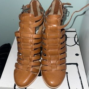 Dolce Vita Mirella heeled bootie